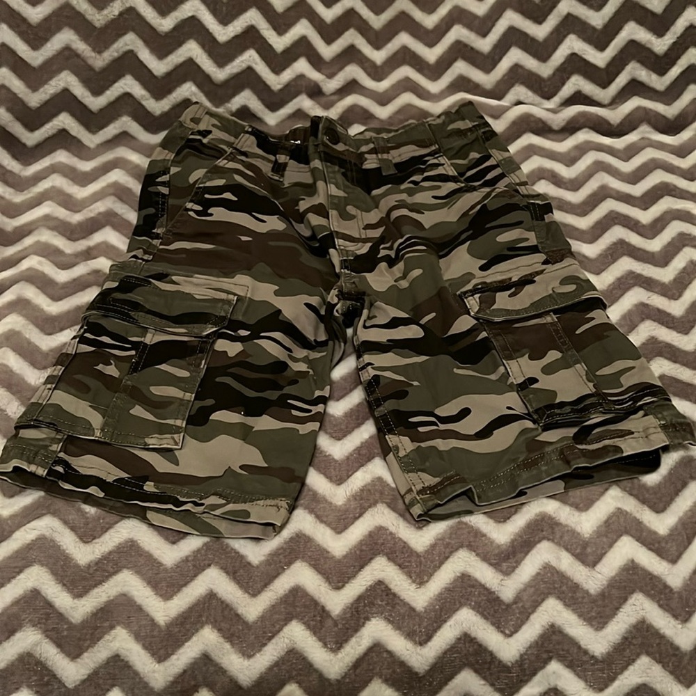 Boys Sonoma cargo shorts size 16